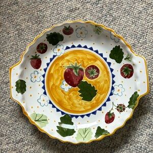 Mesa Int’l hand-painted Large Pie Plate or serving platter “Strawberry Leaves”